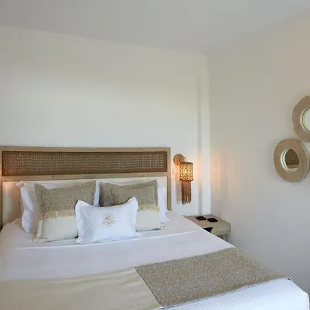 Βίλα Executive Paros 4 Bedrooms Almyrikia Sunset Stunning Sea View *