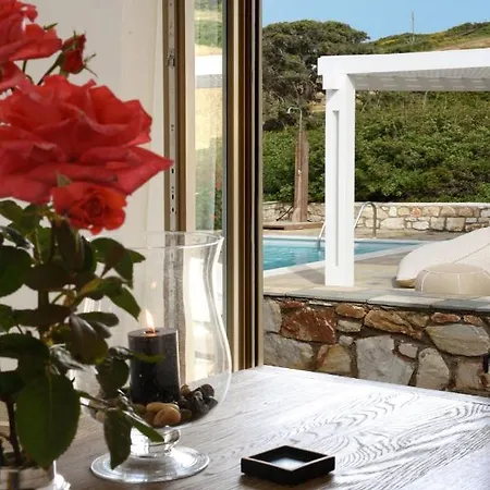 Βίλα Executive Paros 4 Bedrooms Almyrikia Sunset Stunning Sea View *