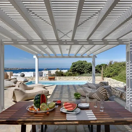 Executive Paros 4 Bedrooms Almyrikia Sunset Stunning Sea View Isterni (Paros)