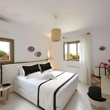 Villa Almyrikia Sunset: Seaside Executive With Private Pool *