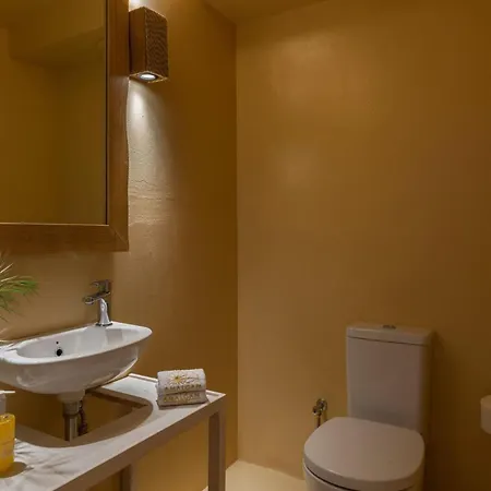 Executive Paros 4 Bedrooms Almyrikia Sunset Stunning Sea View * Isterni (Paros)