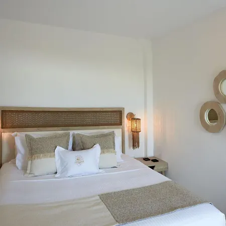 Executive Paros 4 Bedrooms Almyrikia Sunset Stunning Sea View فيلة