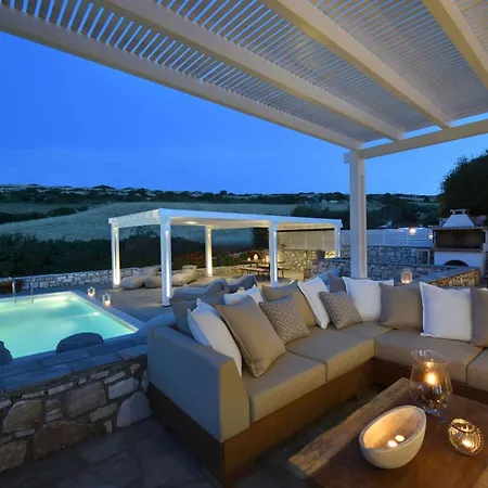 Executive Paros 4 Bedrooms Almyrikia Sunset Stunning Sea View فيلة