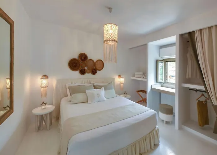 Executive Paros 4 Bedrooms Almyrikia Sunset Stunning Sea View *