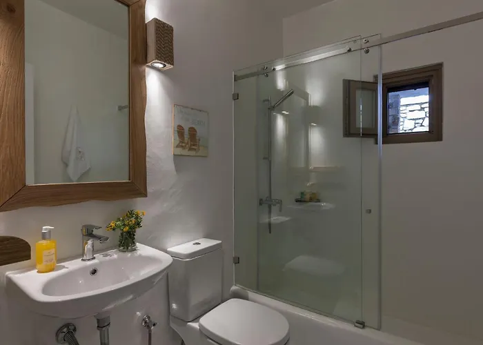 Executive Paros 4 Bedrooms Almyrikia Sunset Stunning Sea View Vila *